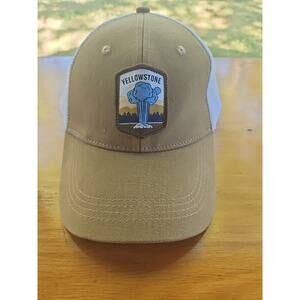 Yellowstone National Park Hat Cap Trucker Baseball Beige Geyser Snapback NWOT